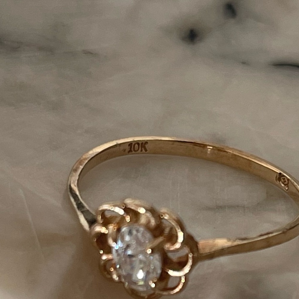 Solid 10K yellow gold vintage ring CZ cubic zirconia 90s minimalist 10 karat VTG - Picture 7 of 16